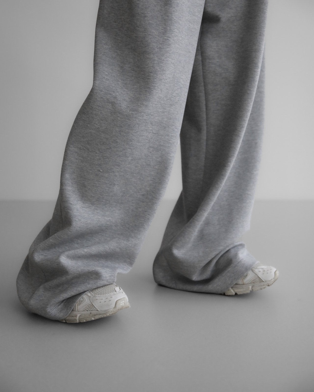 Ultra-Wide Leg Sweatpants in Light Grey - CONTOUR New York 